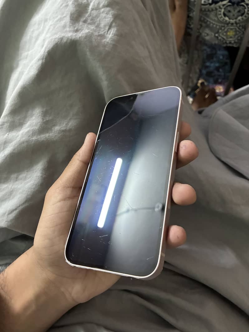 Apple iPhone 13 2