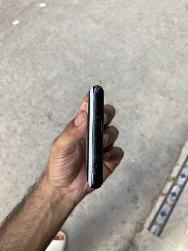 Google Pixel 6a 1