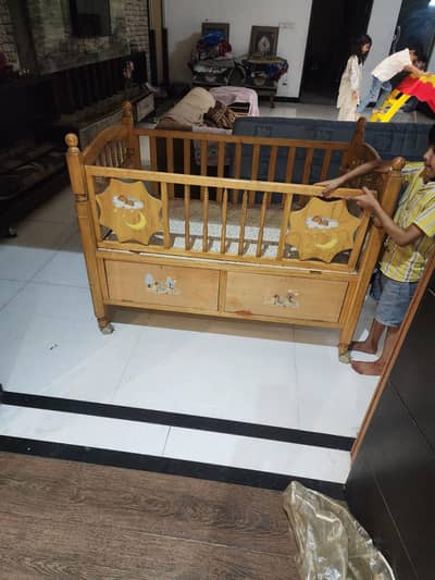baby cot