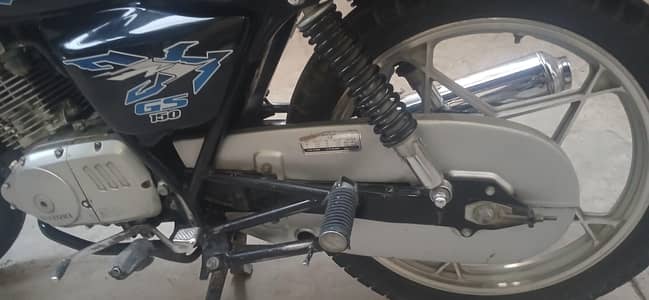 suzuki GS150 SE