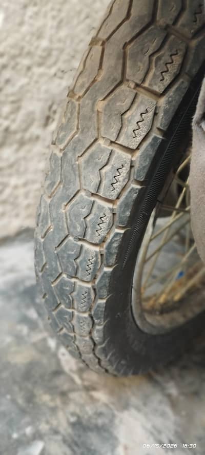 tyre with tube 125   8 ply