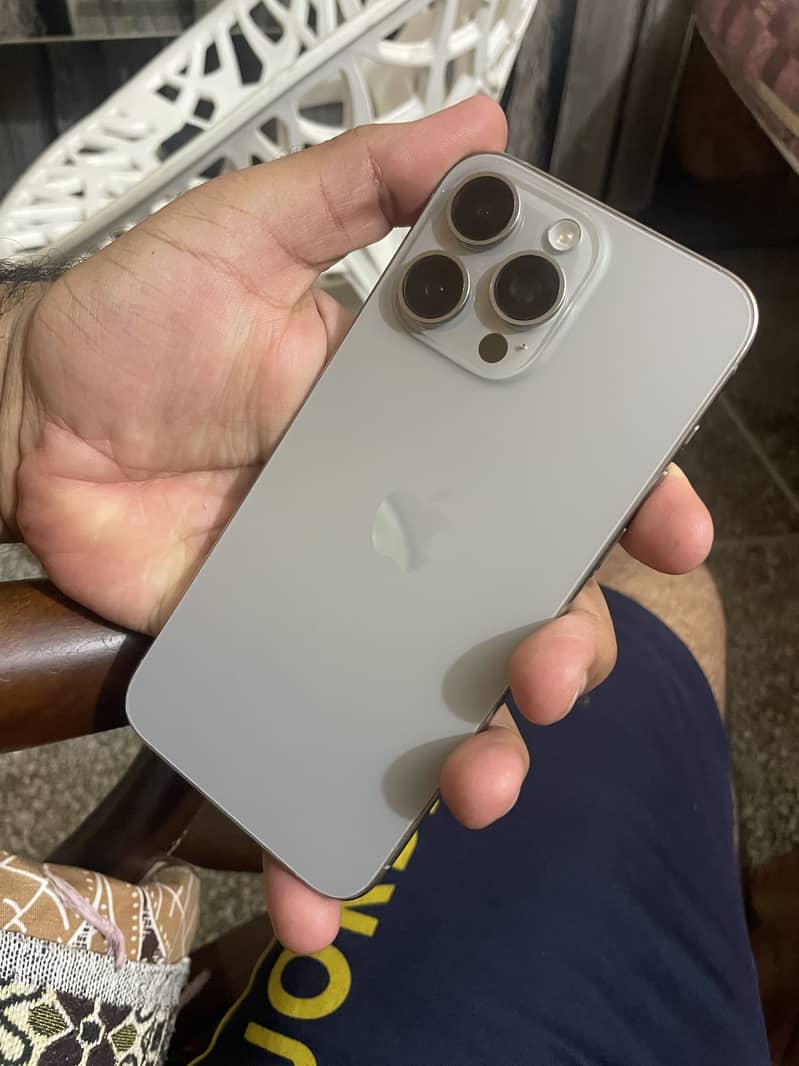 15pro max sim lock 2