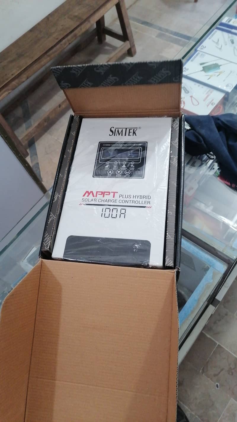 100 Amp MPPT simtek 1