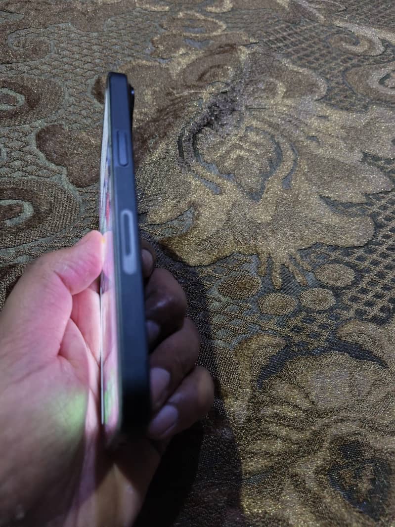 Apple iPhone 14 2