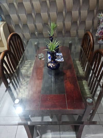 Dining Table & chairs