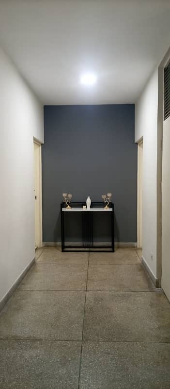 GATED COMMUNITY SPACIOUS APARTMANT