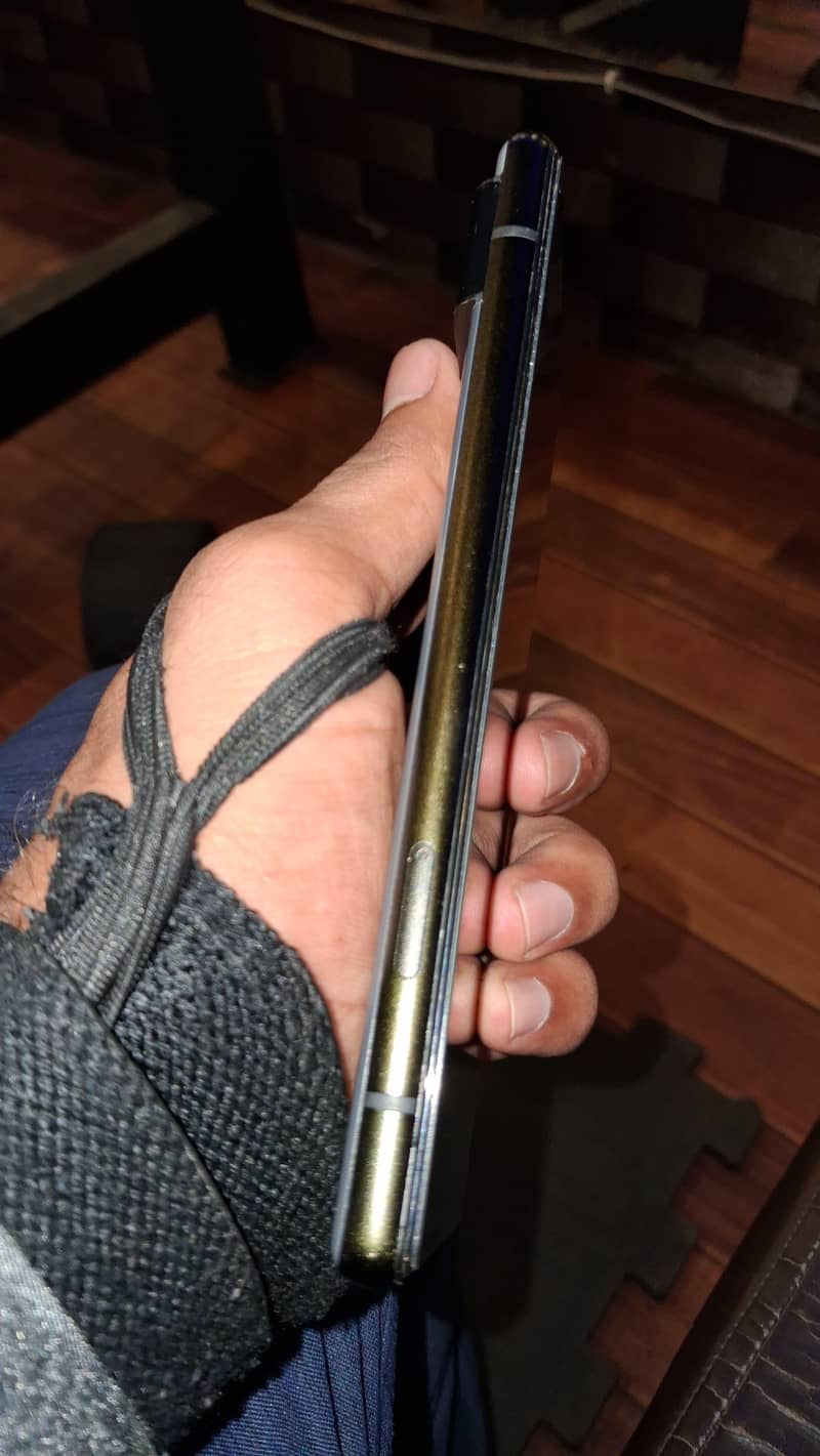 Google Pixel 6 4