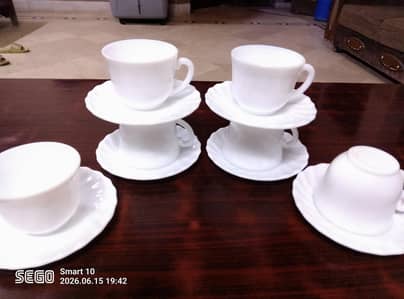 cup saucers