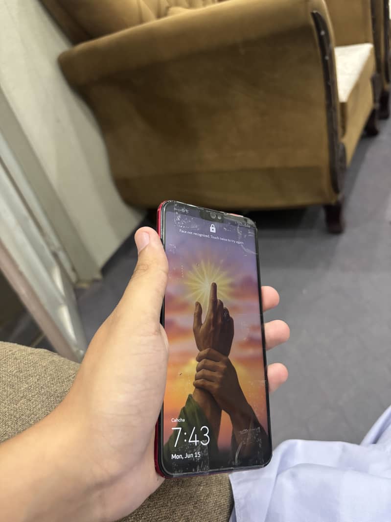Honor 8X 4