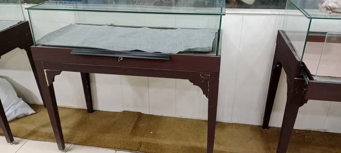 display counter for watches jewller etc