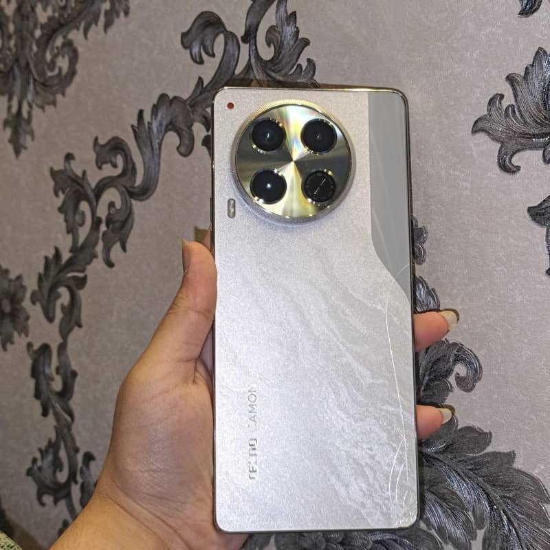Tecno CAMON 30 3