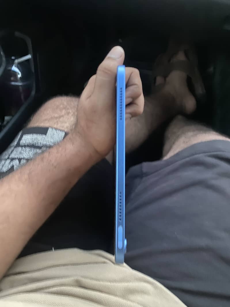 Ipad A16 11 generation 3