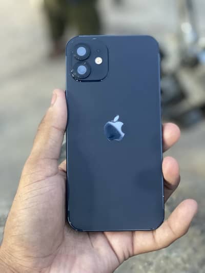 Apple iPhone 12