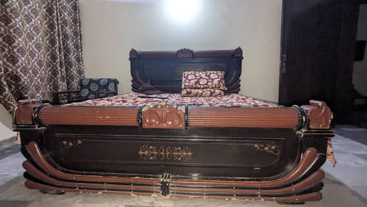 bed and dressing for sale(whatsapp only)