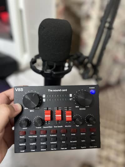 Bm 800 mic with v8 sound system