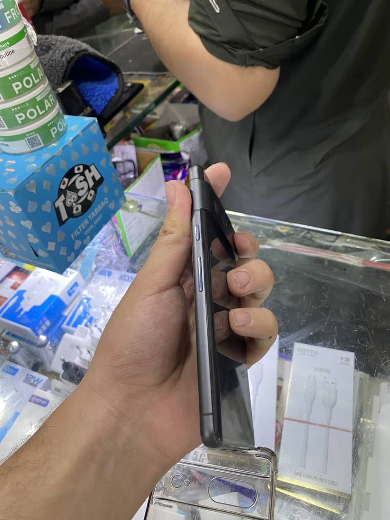 Google Pixel 7 5