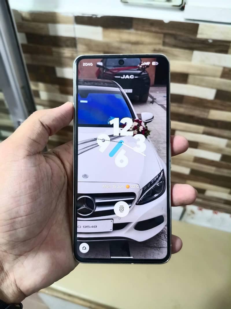 Google Pixel 8 Pro 1