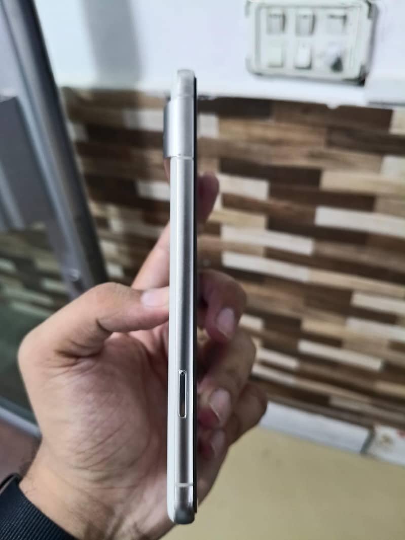 Google Pixel 8 Pro 3