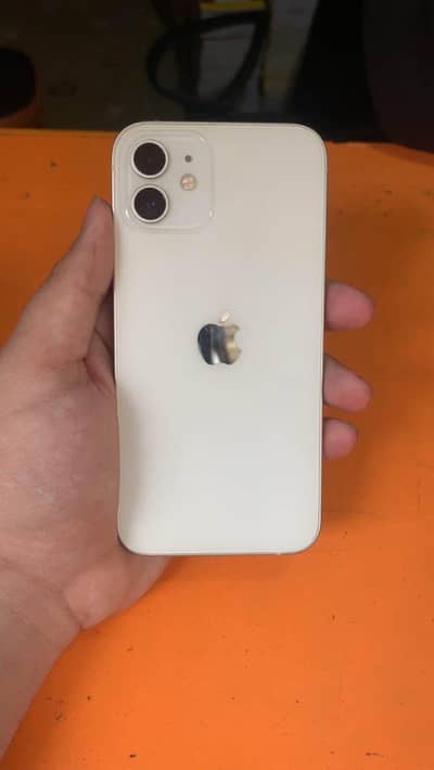 Apple iPhone 12