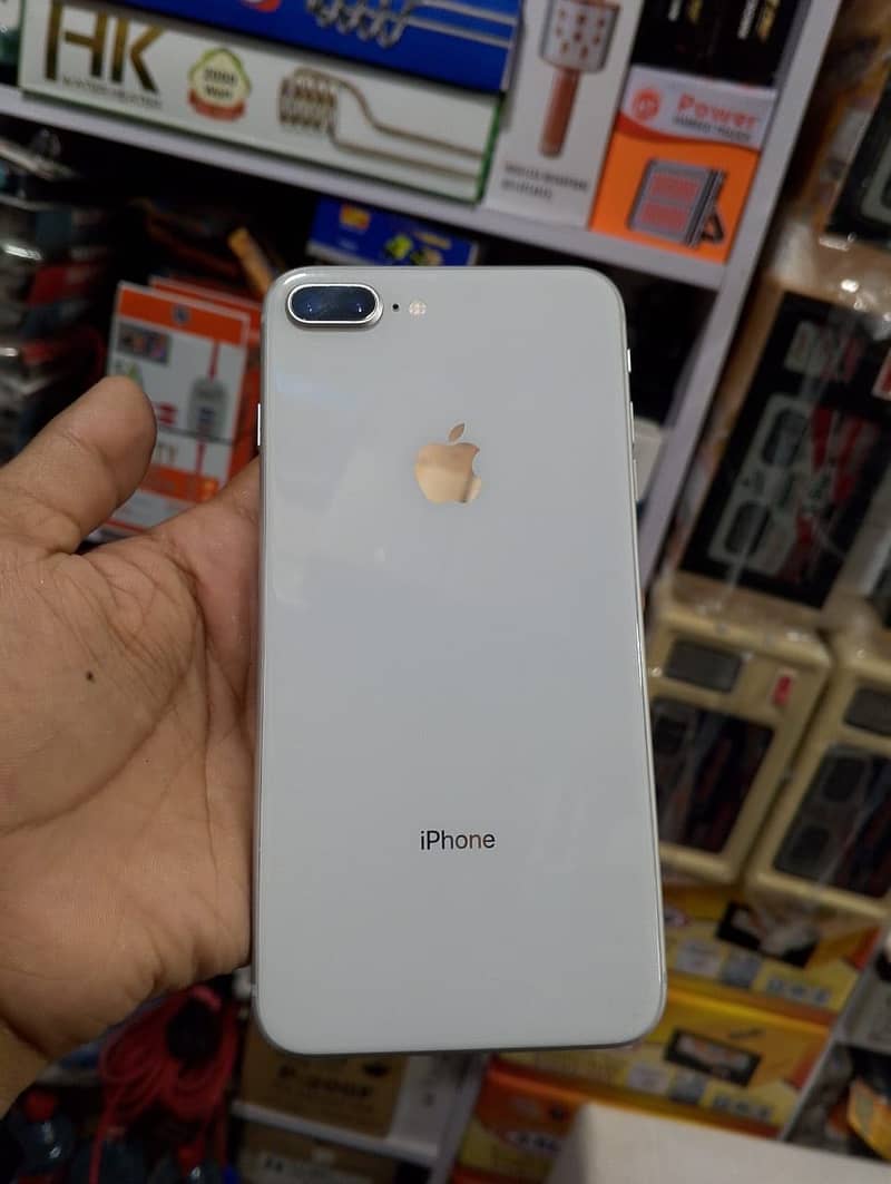 Apple iPhone 8 Plus 0