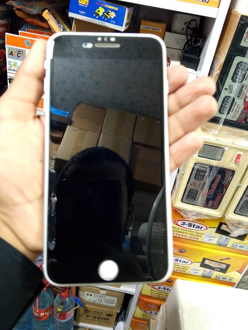 Apple iPhone 8 Plus 5