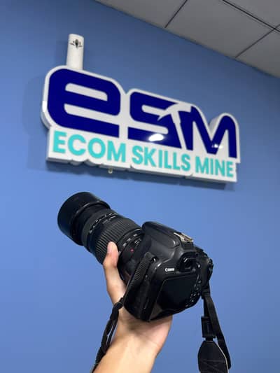 Canon 1200 DSLR with Lens