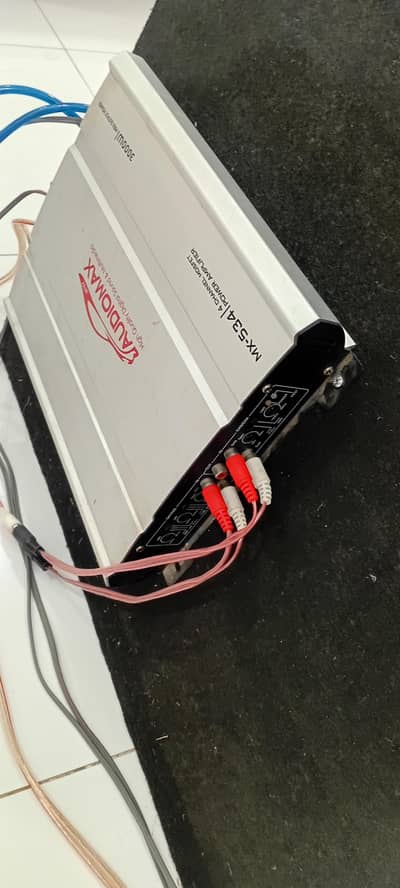 speaker woofer amplifier