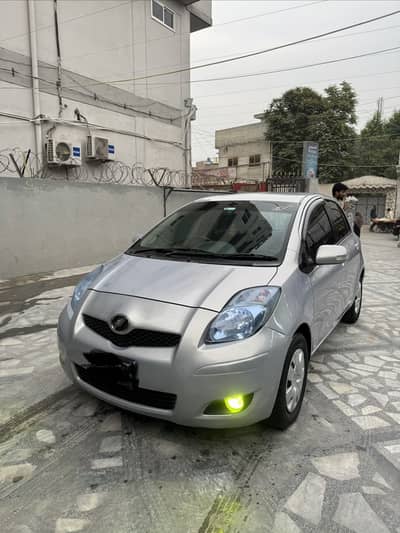 Toyota Vitz 2010