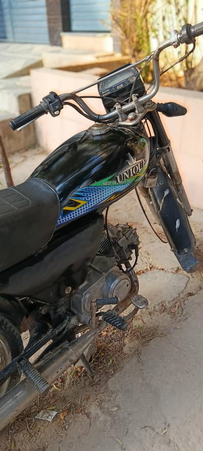 70 cc MOTORCYCLE
