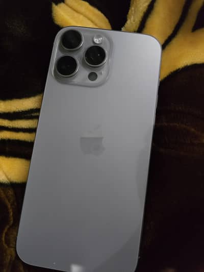 Apple iPhone 16 Pro Max 99 Battery