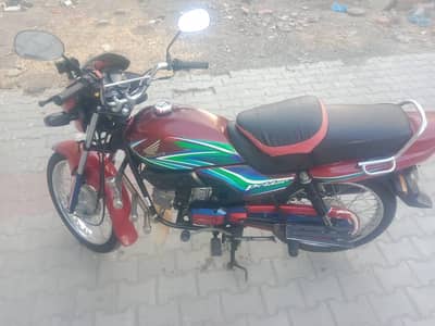 Honda pridor 100CC  (03129119053)