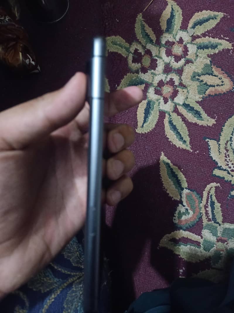 Google Pixel 7 4