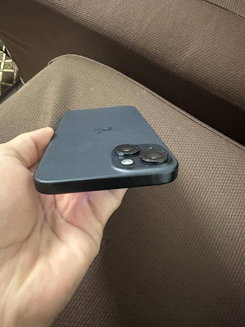 iphone 15 plus 4