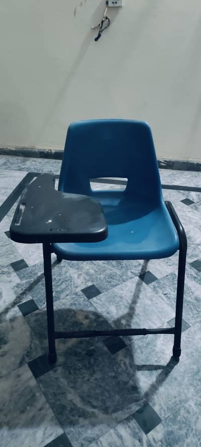 student chair or visitors chair available 5 quantity