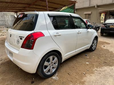 Suzuki Swift 1.3 Dlx 2011