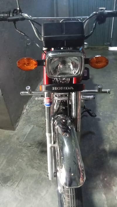 united 125