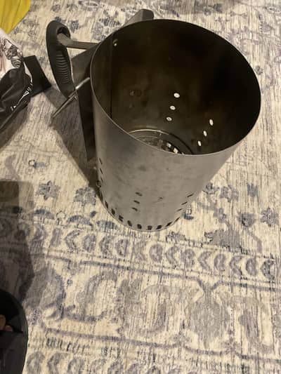Charcoal chimney starter