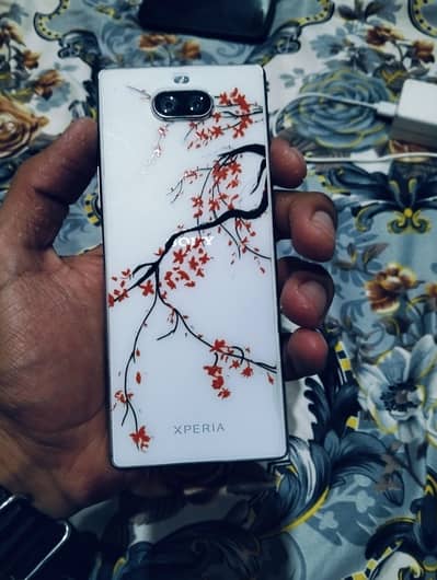 Sony Xperia 8