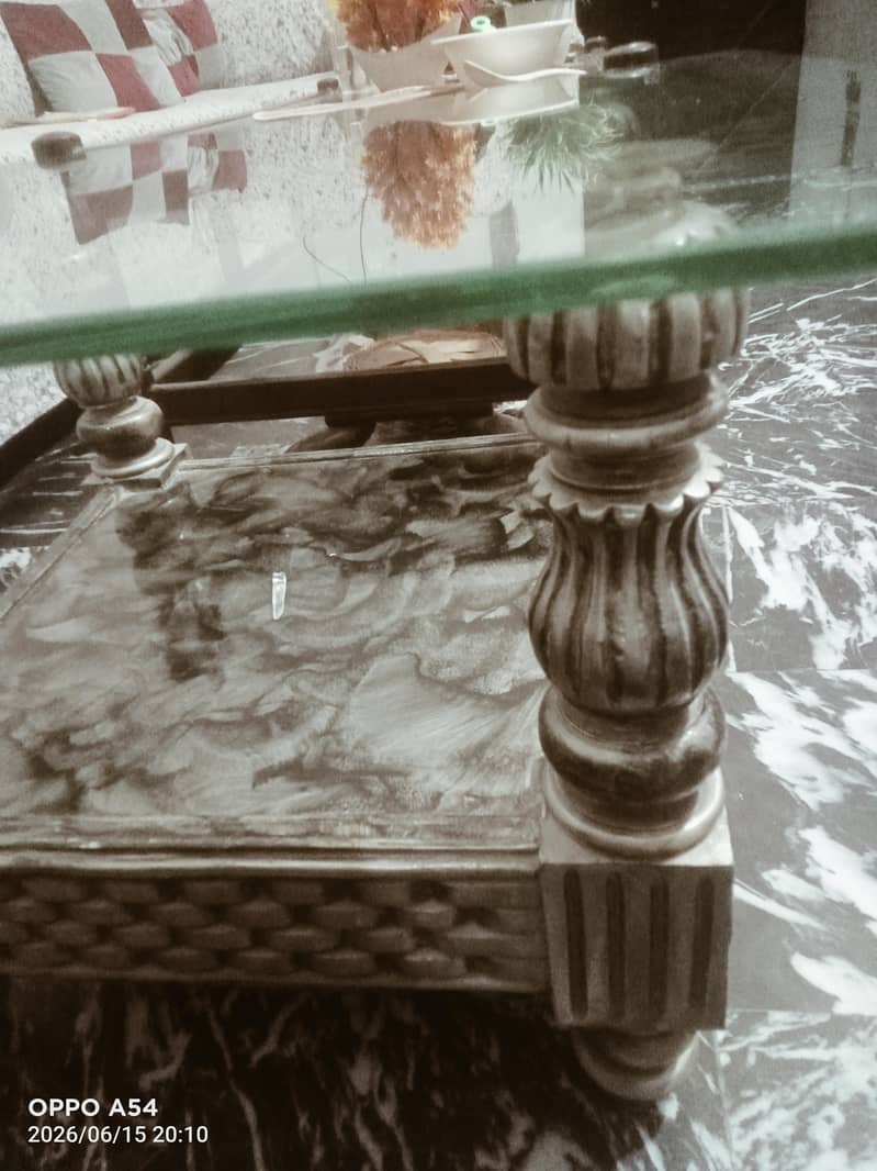 center table 0