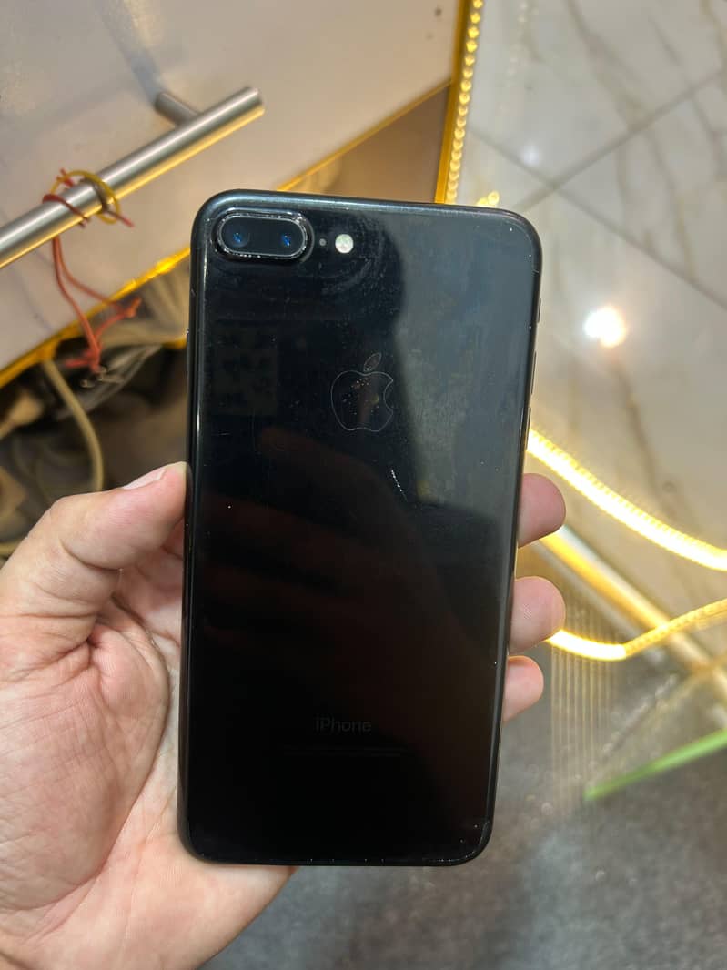 Apple iPhone 7 Plus 0