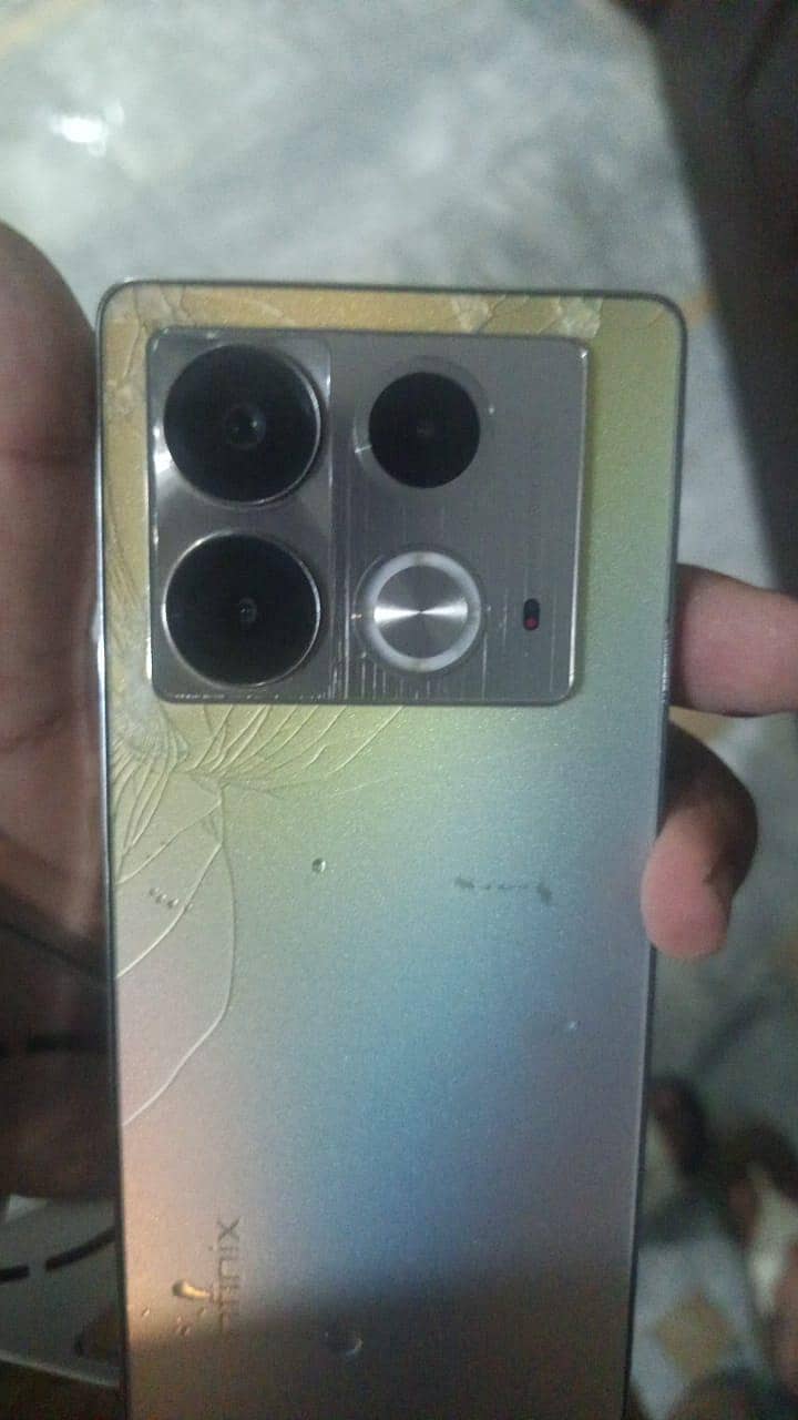 Infinix Note 40 0