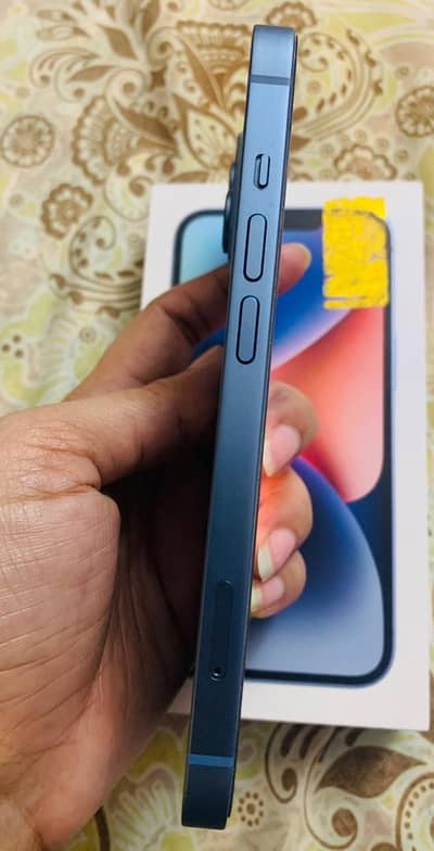 Apple iPhone 14