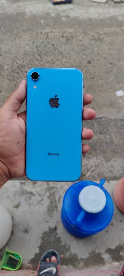 Apple iPhone XR