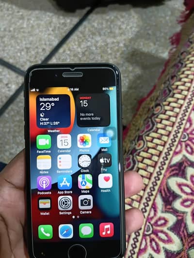 Apple iPhone 7