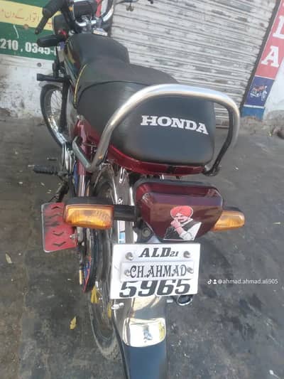 10 by 10 condition bilkul saaf zero  03286804295