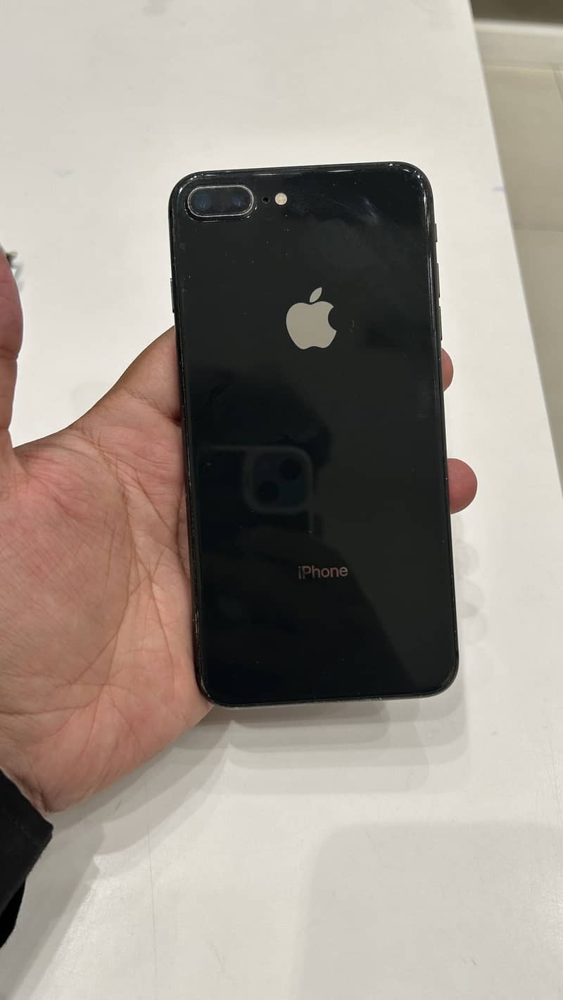 Apple iPhone 8 Plus 7