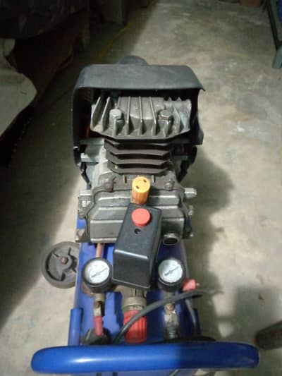 Air compressor machine Solid