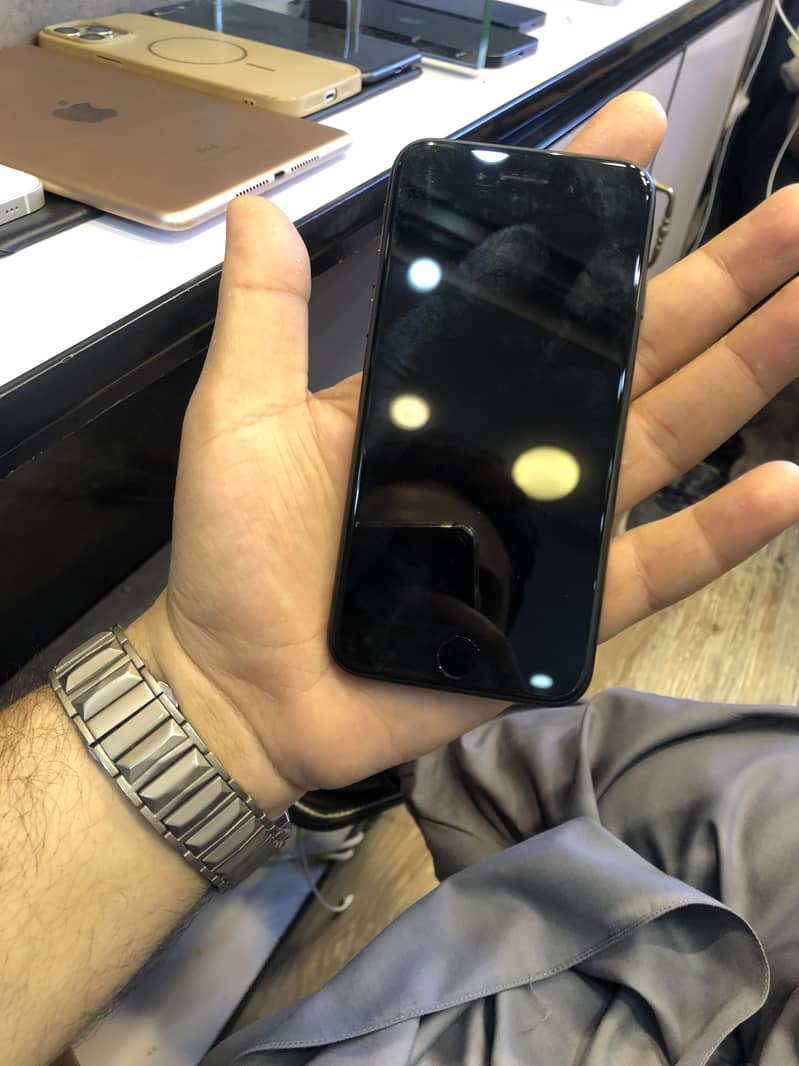 Iphone se 1