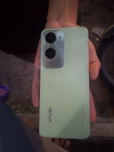 Vivo Y18
