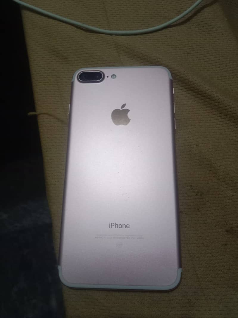 Apple iPhone 7 Plus 5